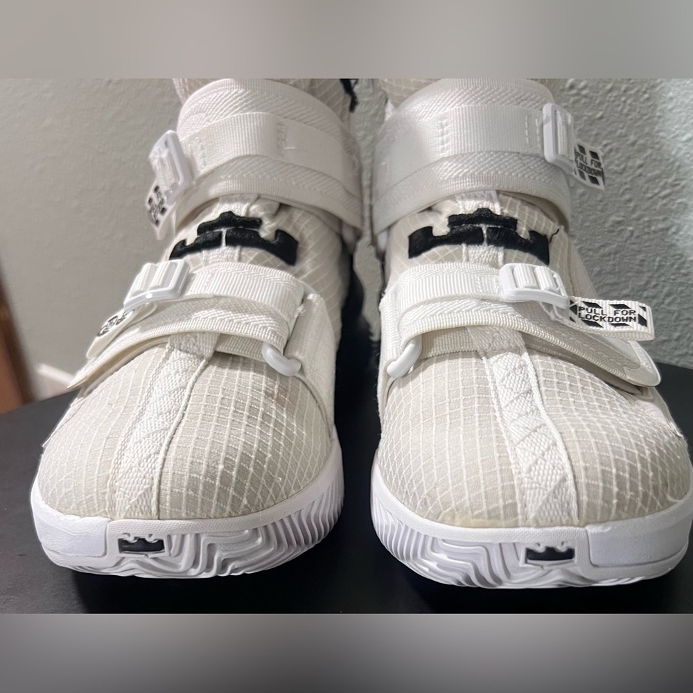 Nike Lebron Soldier XIII 13 SFG TB White Black  CN9809-113 Basketball Sneakers - Picture 4 of 14
